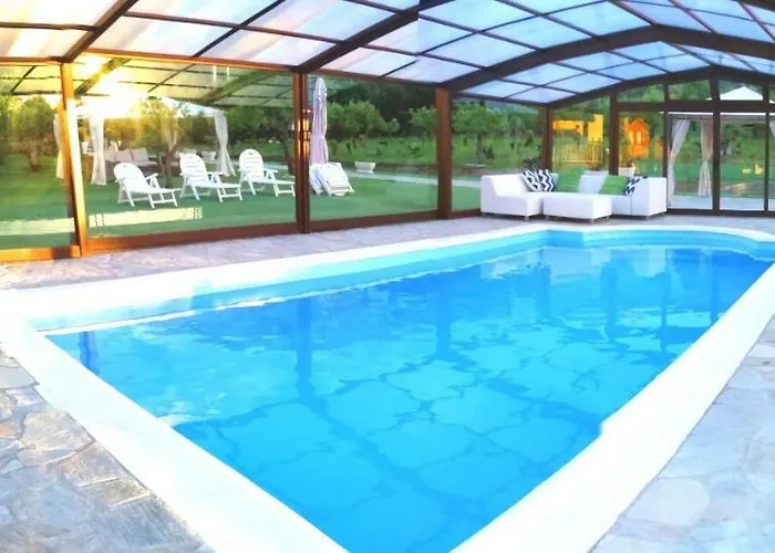 컨트리하우스 Elias